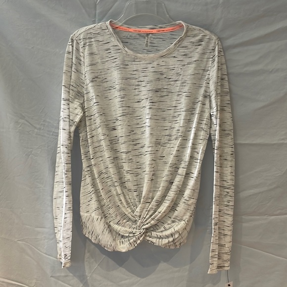 Calvin Klein top. Brand new with tags - Picture 1 of 2
